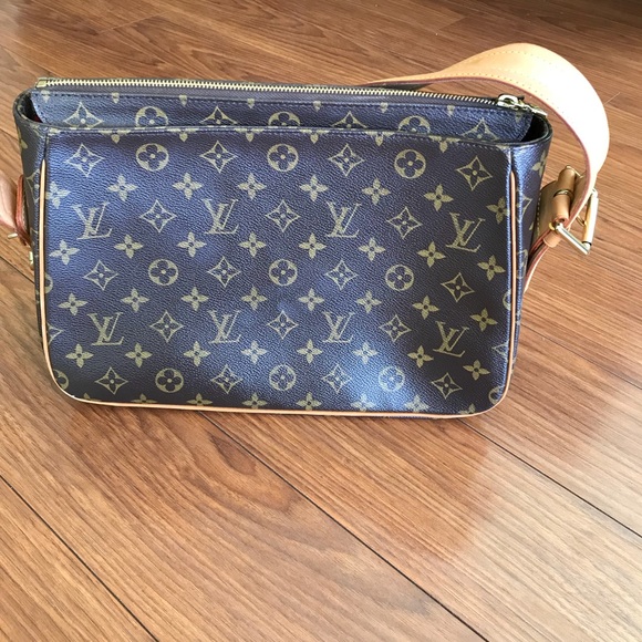 MINT Louis Vuitton Viva Cite Monogram GM EUC - Picture 4 of 8